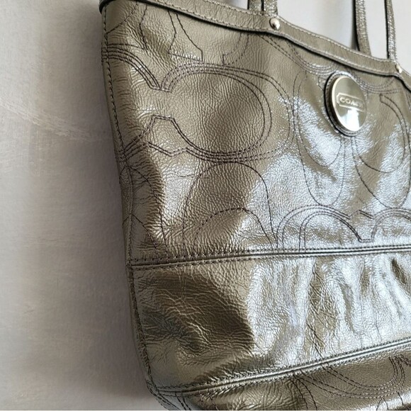 Coach Patent Leather Stitched C Tote Shoulder Bag Purse F15142 13 x 9.5 Green - Picture 9 of 17